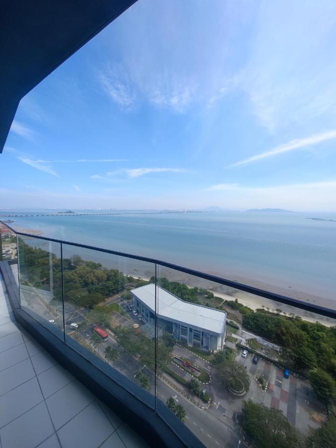 Infinite Seaview With Penang Bridge Suite With Sunrise Up To 11 Person Bayan Lepas Exterior photo