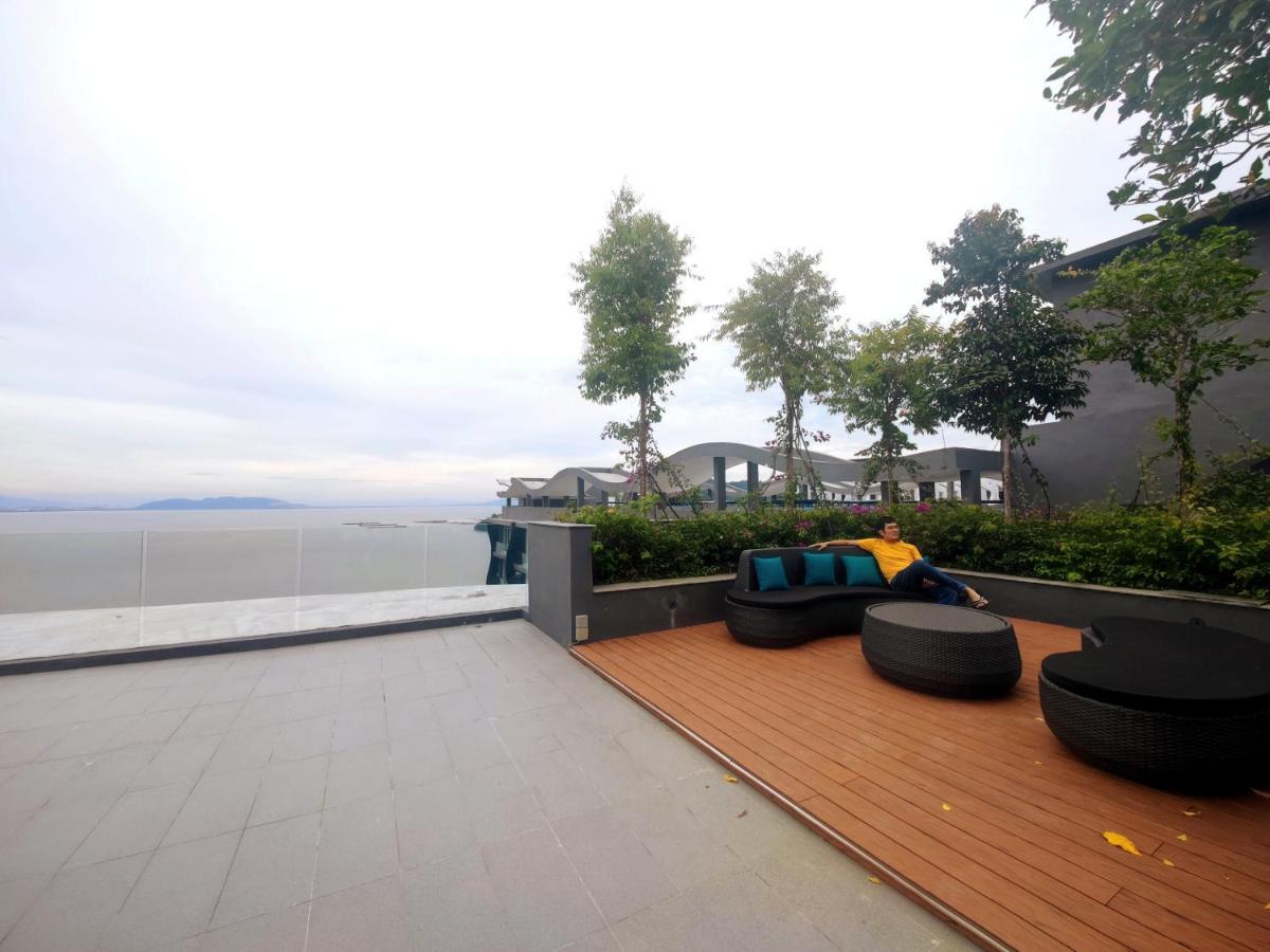 Infinite Seaview With Penang Bridge Suite With Sunrise Up To 11 Person Bayan Lepas Exterior photo